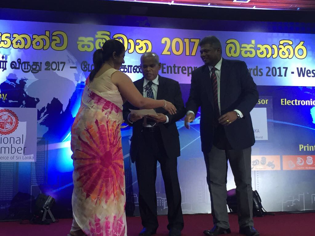 Quebee Den’s Rohanthi recognised as Western Province’s ‘Best Entrepreneur’